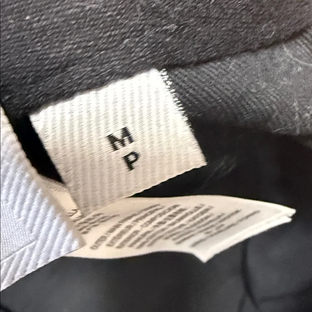Burberry hat - Picture 6 of 7